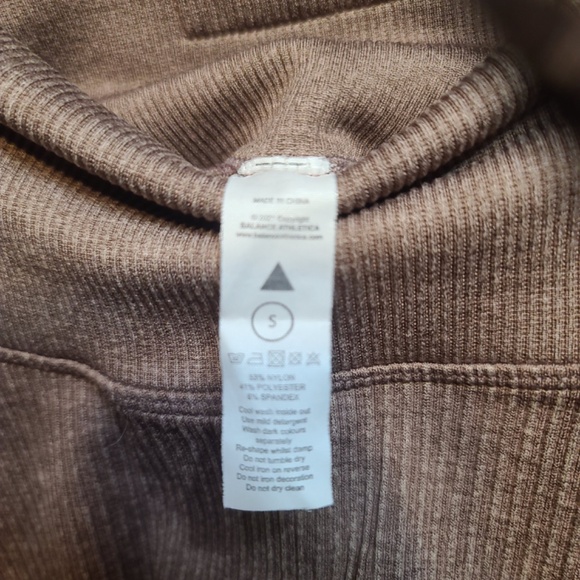 BALANCE ATHLETICA Legging size Small - Picture 4 of 6